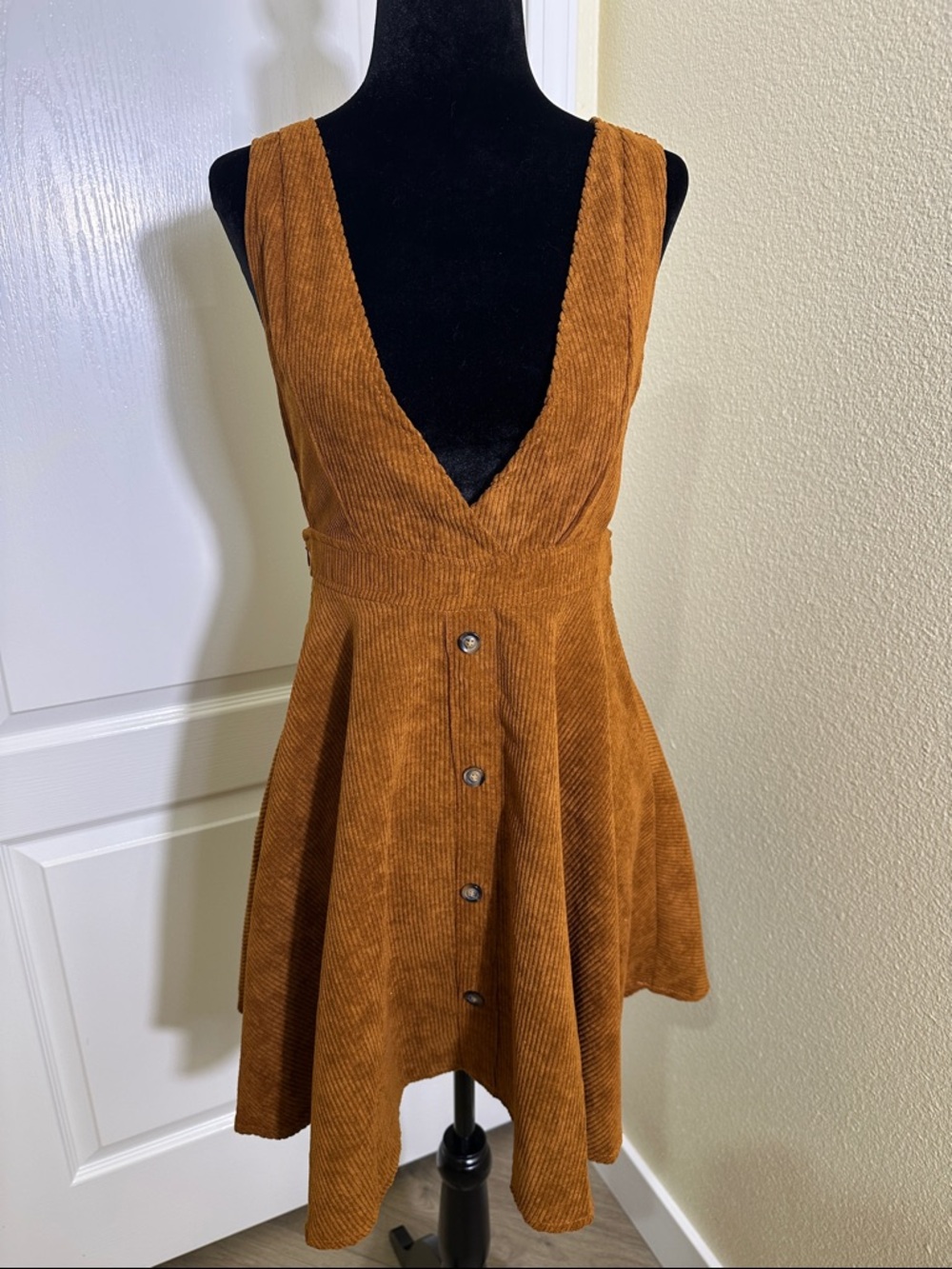 Corduroy Button-Front Full Skirt Dress in Rust Brown. Medium. By Fille Rose